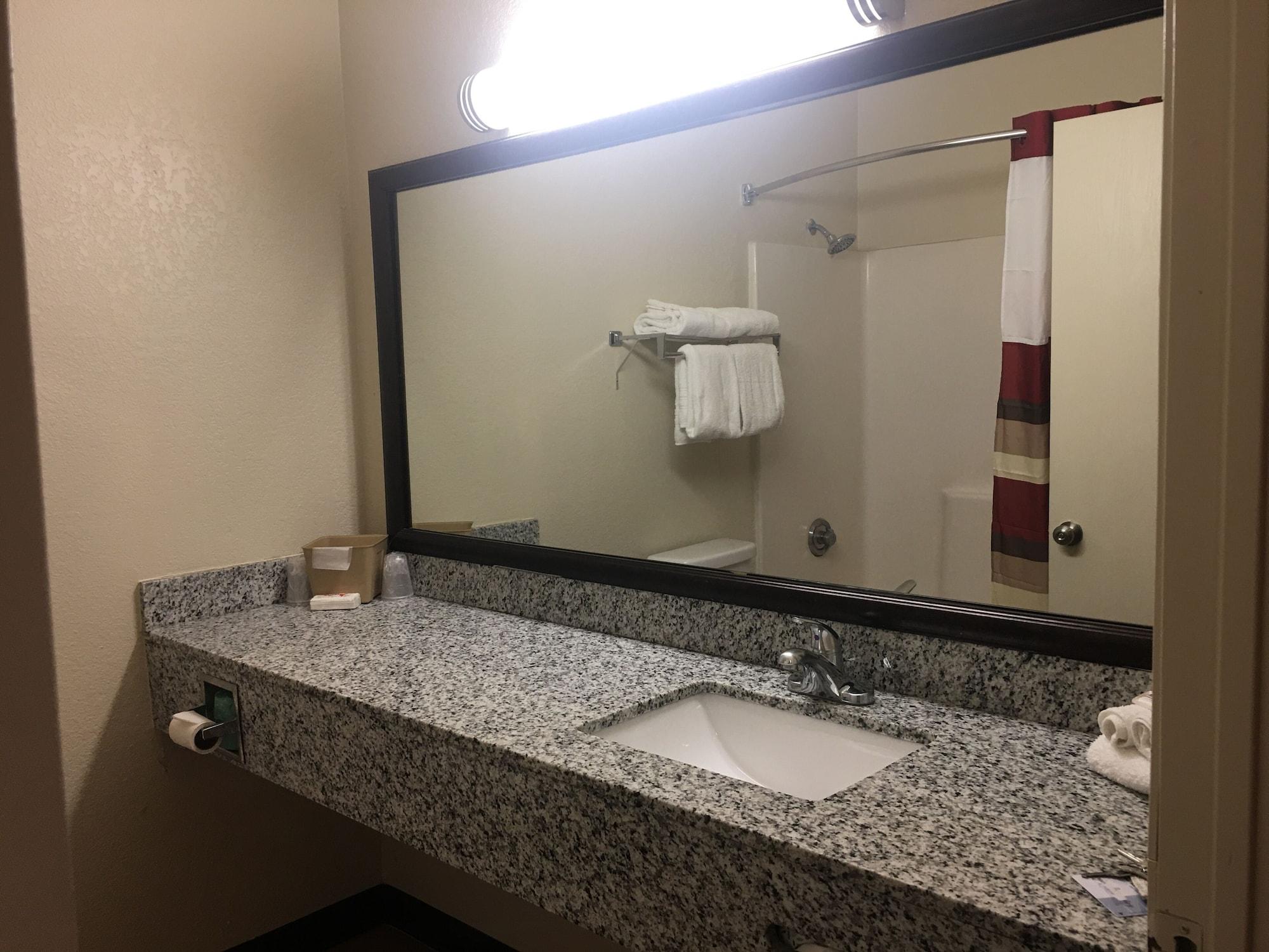 Red Roof Inn Fort Worth - Saginaw מראה חיצוני תמונה